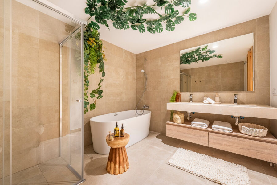 Villa in La Alqueria - Luxury Home in Benahavis