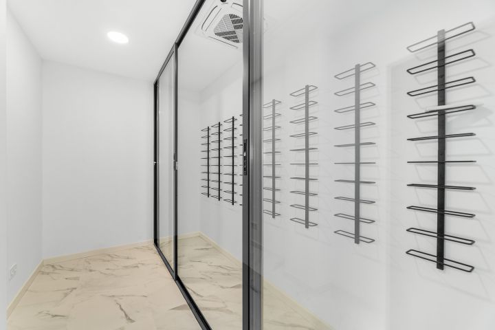 Villa avec 6 chambres et 7 salles de bain - Villa moderne et élégante au design moderne