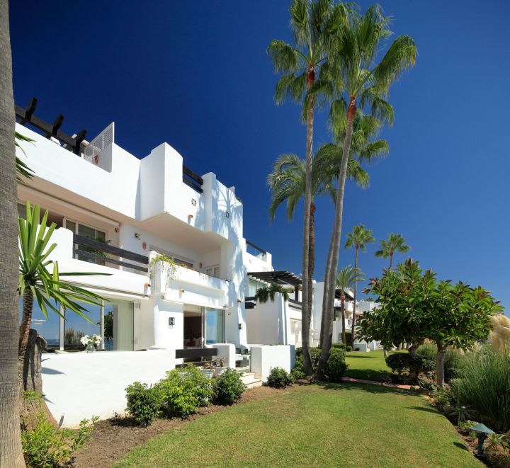 Appartement à Marina de Puente Romano - Maison moderne sur mesure avec vue sur la mer