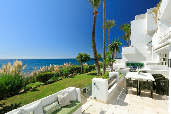 Apartment in Marina Puente Romano - Bespoke Modern Home with Sea Views