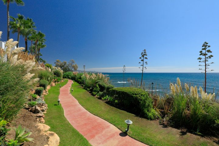 Appartement à Marina de Puente Romano - Maison moderne sur mesure avec vue sur la mer
