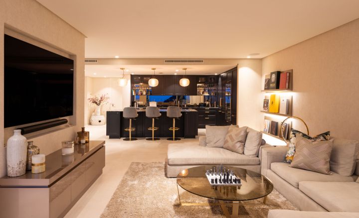 Jasmine Heights - Stylish Premium Property Frontline Golf
