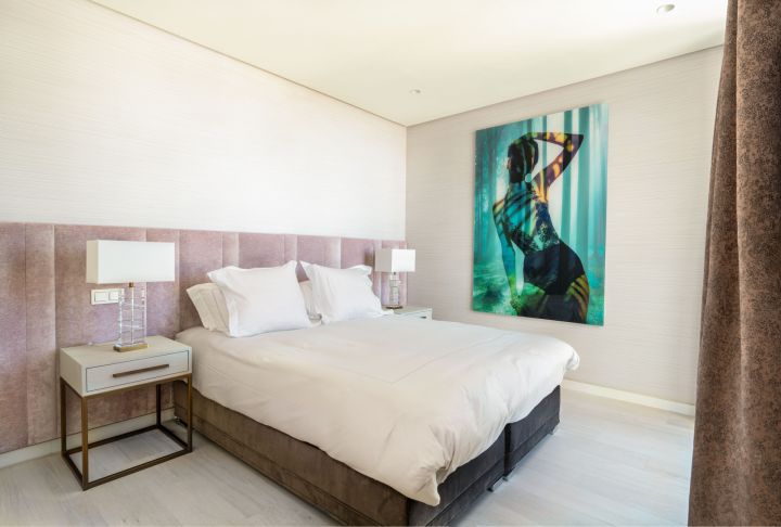 Triplex avec 3 chambres et 3 salles de bain - Propriété haut de gamme élégante en première ligne de golf