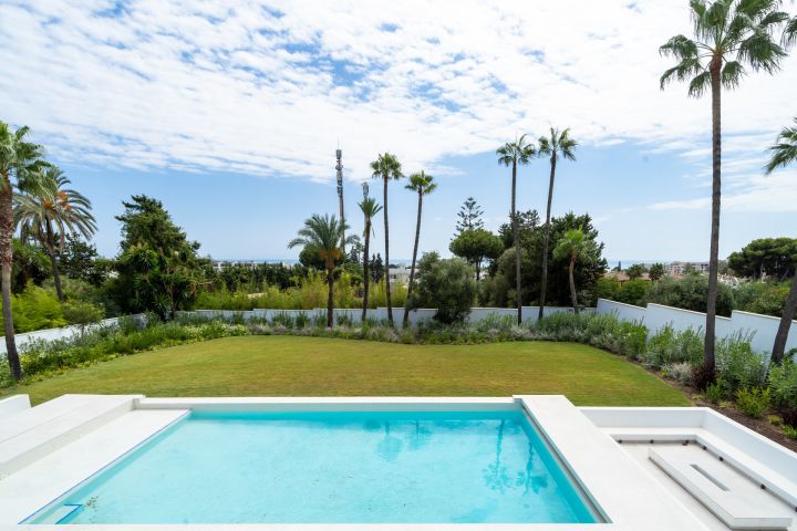 Villa avec 4 chambres et 4 salles de bain - Propriété contemporaine élégante avec finitions haut de gamme à Paraiso Alto