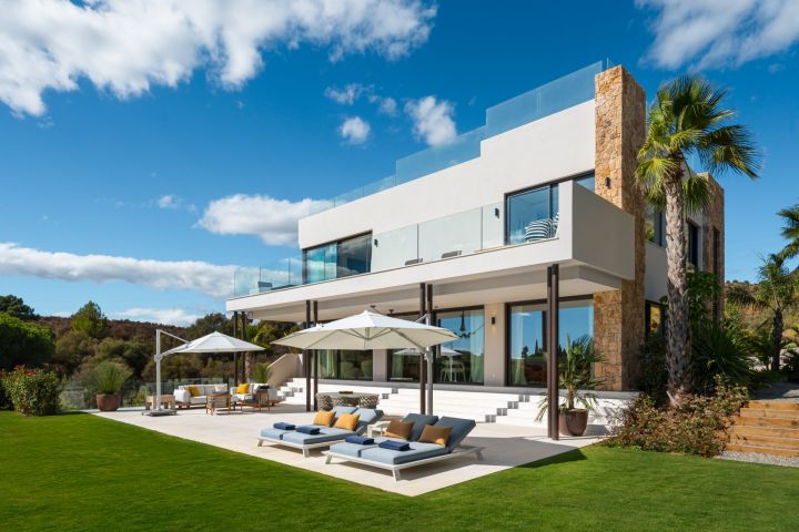Villa Horizon - Unique Home in Marbella Hill Club