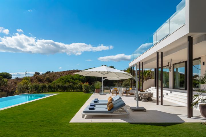 Villa Horizon - Unique Home in Marbella Hill Club