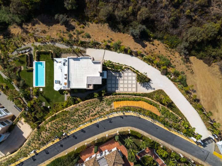 Villa Horizon - Unique Home in Marbella Hill Club