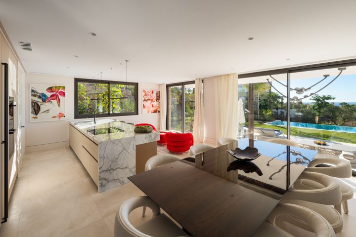 Villa Horizon - Unique Home in Marbella Hill Club
