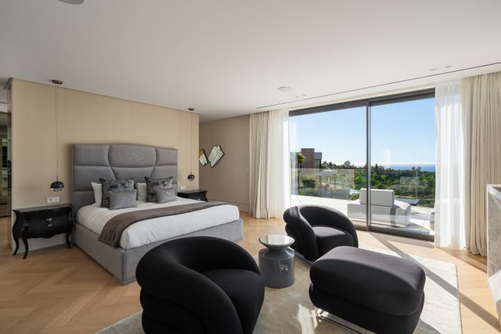 Villa Horizon - Unique Home in Marbella Hill Club