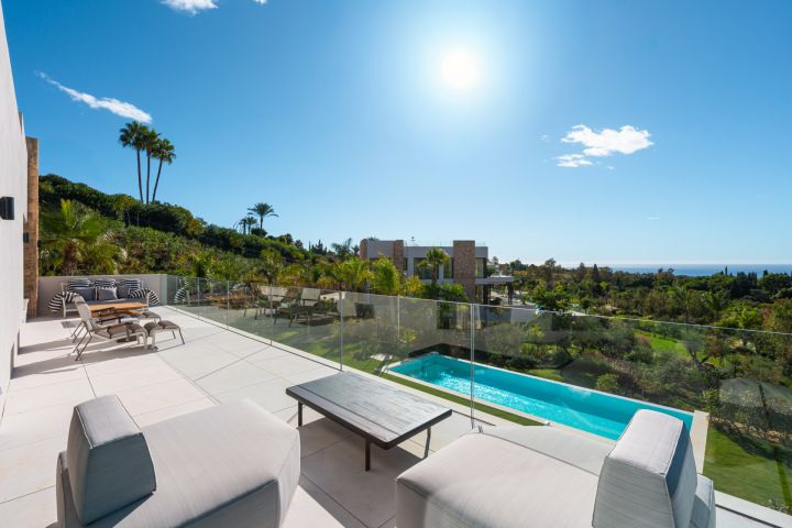 Villa Horizon - Unique Home in Marbella Hill Club