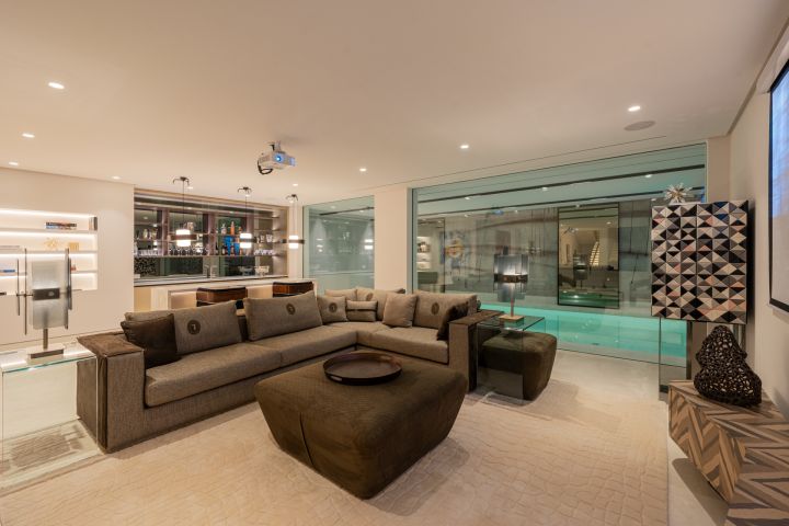 Villa Horizon - Unique Home in Marbella Hill Club