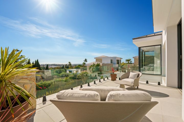 Tresora Villa B - Villa within Exclusive Gated Community