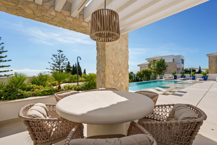 Tresora Villa B - Villa within Exclusive Gated Community
