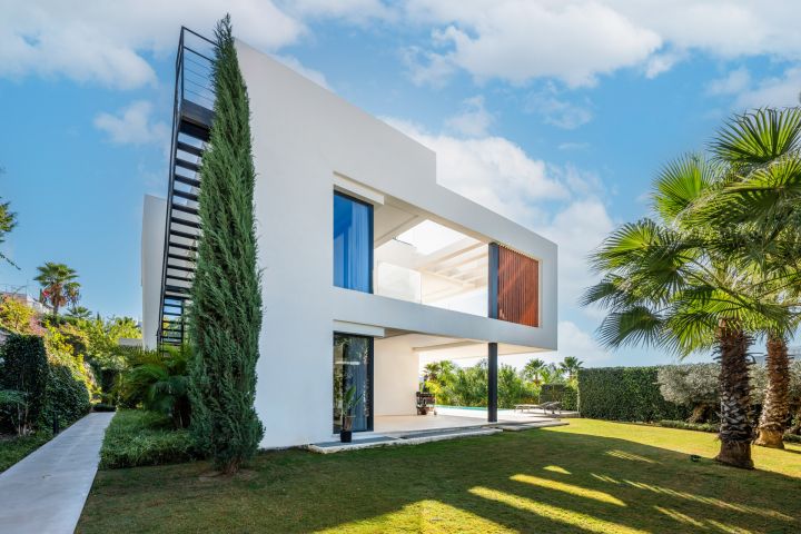 Casa Olivo - Stylish Villa with Stunning Sea Views