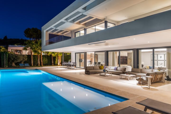 Casa Olivo - Stylish Villa with Stunning Sea Views