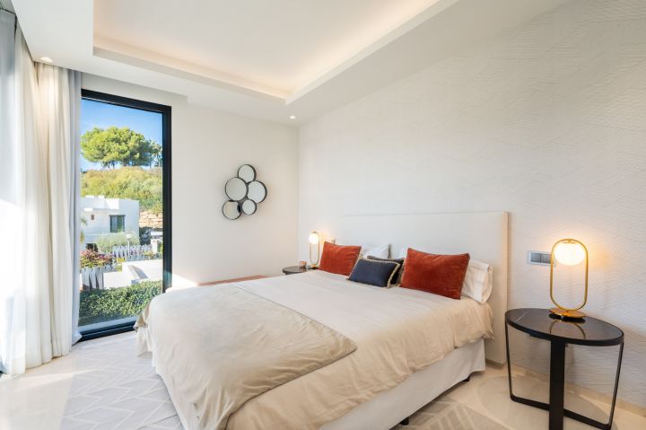 Casa Olivo - Stylish Villa with Stunning Sea Views