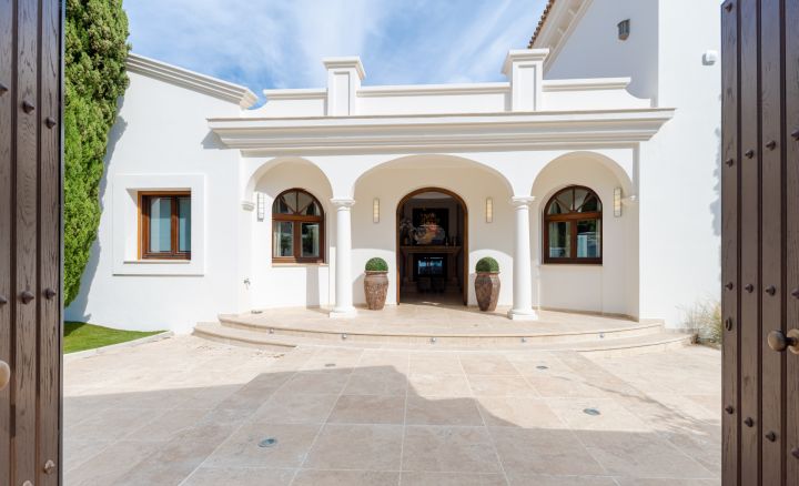 Villa Olivia - Bespoke Stylish Home Frontline Golf