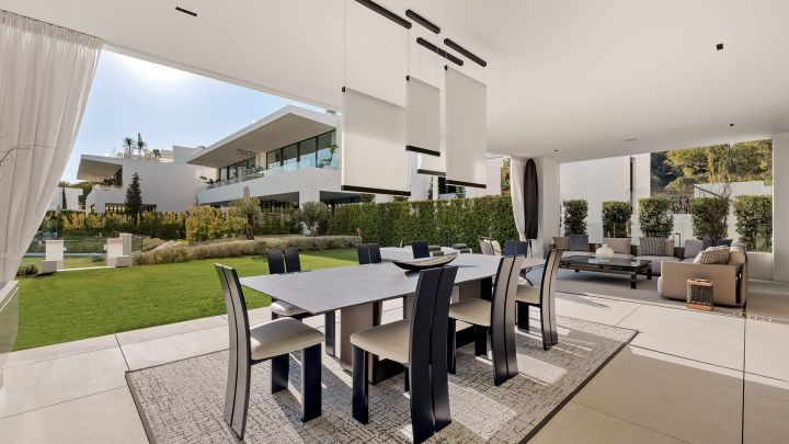 Vilas12 - Contemporary Refined Property with Panoramic Views