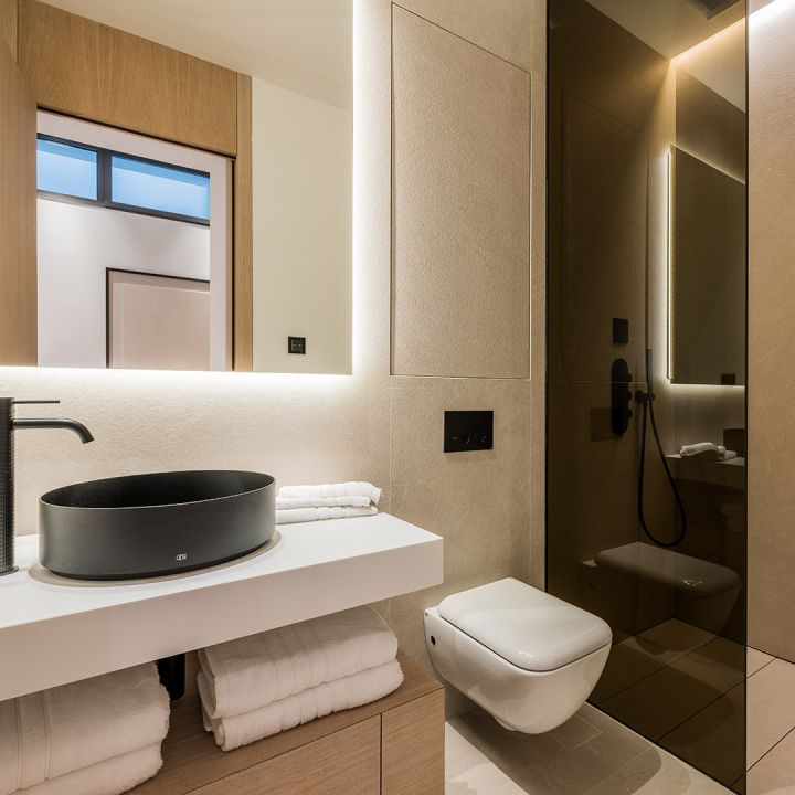 Vilas12 - Contemporary Refined Property with Panoramic Views