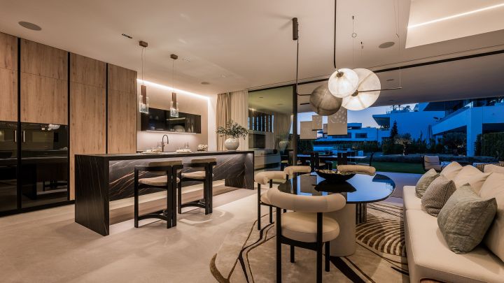 Vilas12 - Contemporary Refined Property with Panoramic Views