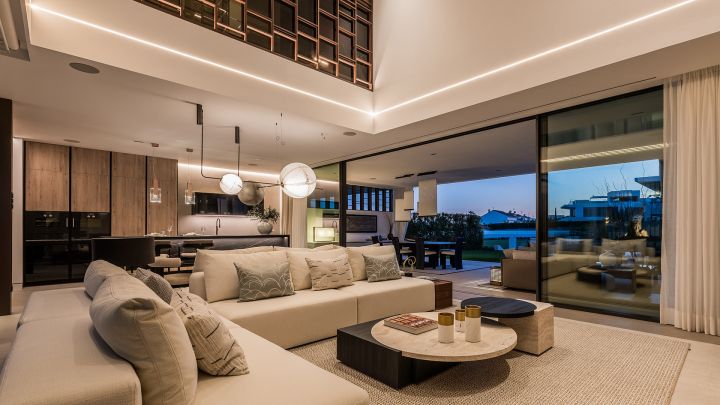 Vilas12 - Contemporary Refined Property with Panoramic Views