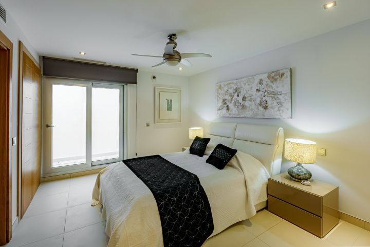 Villa in los Naranjos golf - Spacious Stylish Home with Stunning Sea Views in Los Naranjos Golf