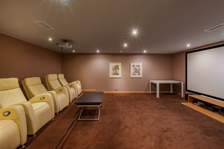 Villa in los Naranjos golf - Spacious Stylish Home with Stunning Sea Views in Los Naranjos Golf