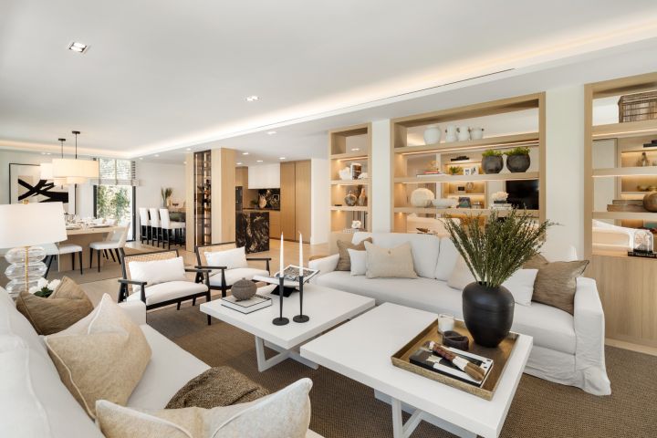 Oslo 79 - Refined Upscale Property with Top-Tier Finishes in Las Brisas
