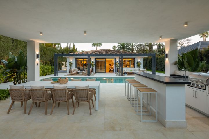 Oslo 79 - Refined Upscale Property with Top-Tier Finishes in Las Brisas