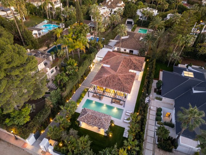 Oslo 79 - Refined Upscale Property with Top-Tier Finishes in Las Brisas