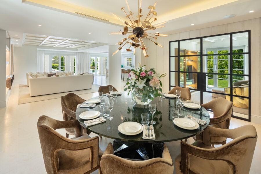 Pleyades 18 - Elegant Villa featuring Modern Design in Nueva Andalucía