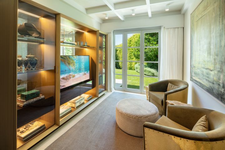 Pleyades 18 - Elegant Villa featuring Modern Design in Nueva Andalucía
