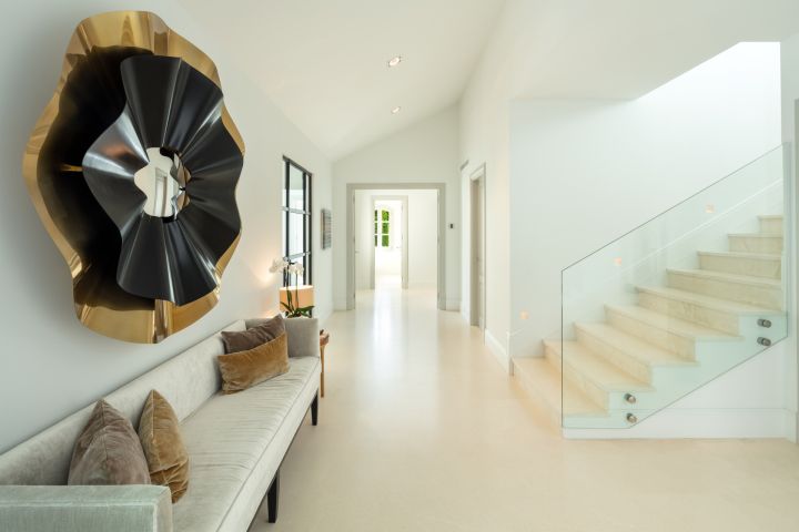 Pleyades 18 - Elegant Villa featuring Modern Design in Nueva Andalucía