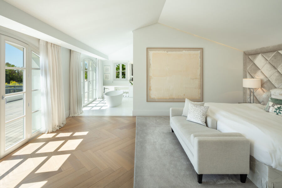 Pleyades 18 - Elegant Villa featuring Modern Design in Nueva Andalucía