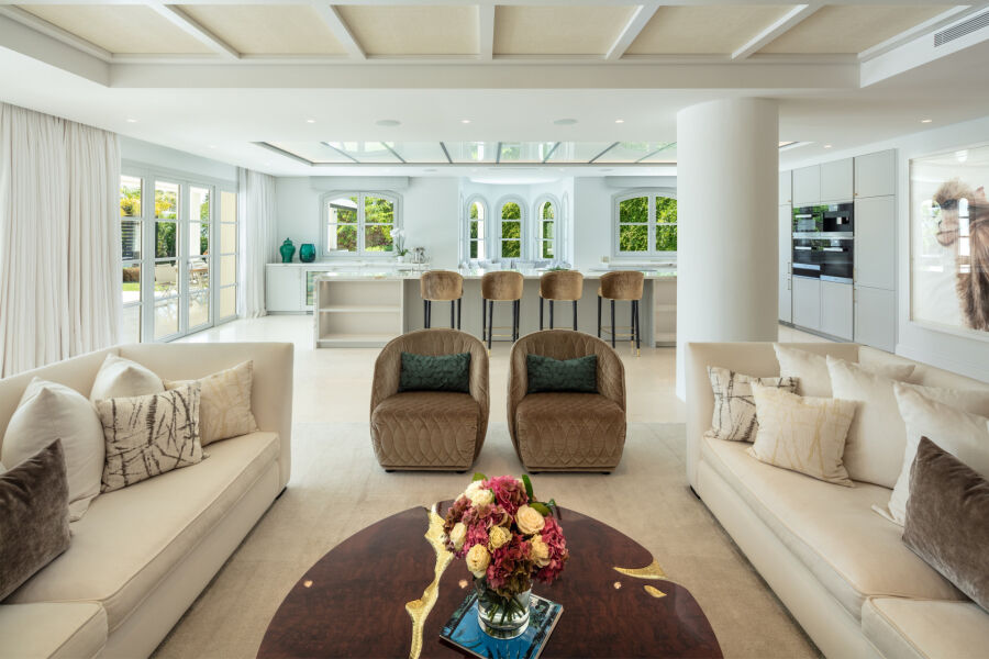 Pleyades 18 - Elegant Villa featuring Modern Design in Nueva Andalucía