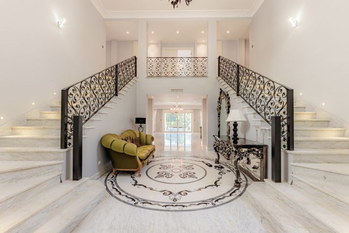 Villa in Cascada de Camojan - Exclusive Villa with Andalusian Charm