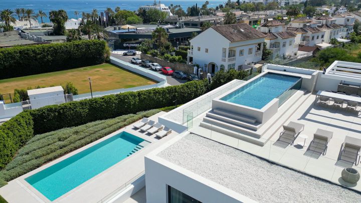Villa avec 5 chambres et 5 salles de bain - Propriété contemporaine raffinée en première ligne de golf