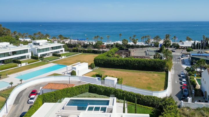 Villa avec 5 chambres et 5 salles de bain - Propriété contemporaine raffinée en première ligne de golf