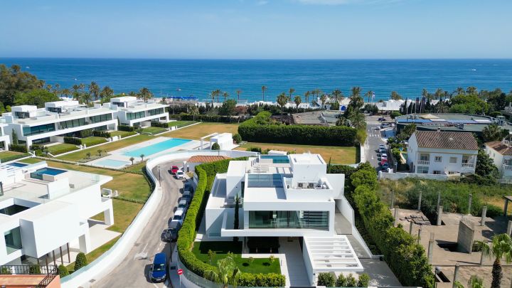 Villa avec 5 chambres et 5 salles de bain - Propriété contemporaine raffinée en première ligne de golf