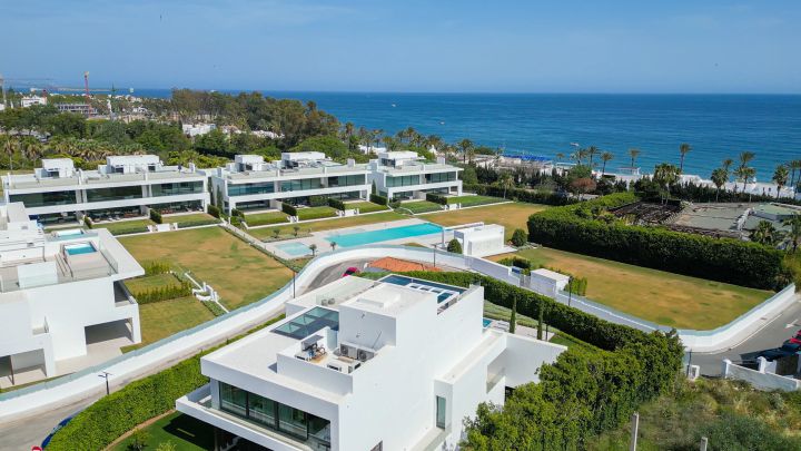 Villa avec 5 chambres et 5 salles de bain - Propriété contemporaine raffinée en première ligne de golf