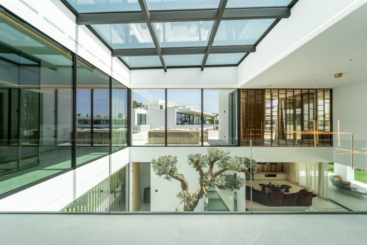 Villa avec 5 chambres et 5 salles de bain - Propriété contemporaine raffinée en première ligne de golf