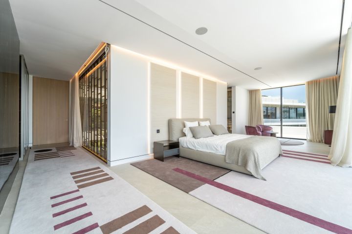 Villa avec 5 chambres et 5 salles de bain - Propriété contemporaine raffinée en première ligne de golf