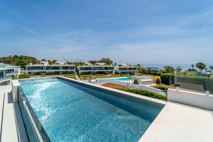 Villa avec 5 chambres et 5 salles de bain - Propriété contemporaine raffinée en première ligne de golf