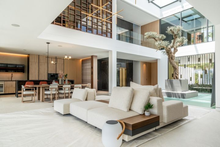 Villa avec 5 chambres et 5 salles de bain - Propriété contemporaine raffinée en première ligne de golf