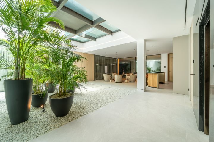 Villa avec 5 chambres et 5 salles de bain - Propriété contemporaine raffinée en première ligne de golf