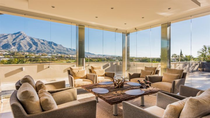 Villa avec 7 chambres et 7 salles de bain - Propriété sur mesure avec vue sur le golf à Las Brisas