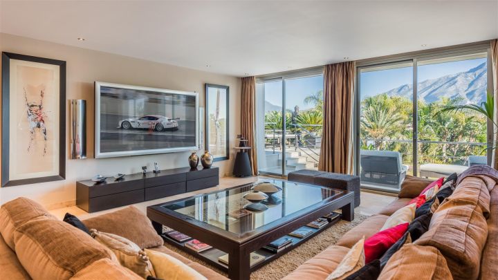 Villa avec 7 chambres et 7 salles de bain - Propriété sur mesure avec vue sur le golf à Las Brisas