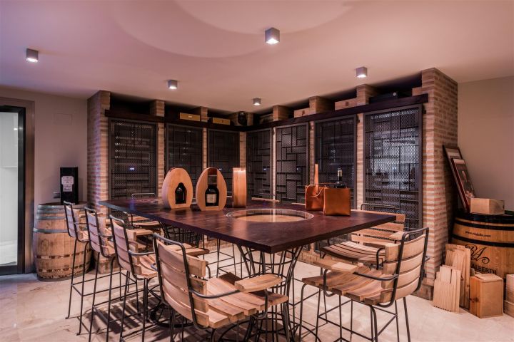 Villa avec 7 chambres et 7 salles de bain - Propriété sur mesure avec vue sur le golf à Las Brisas
