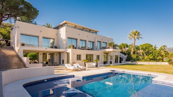 Villa avec 7 chambres et 7 salles de bain - Propriété sur mesure avec vue sur le golf à Las Brisas