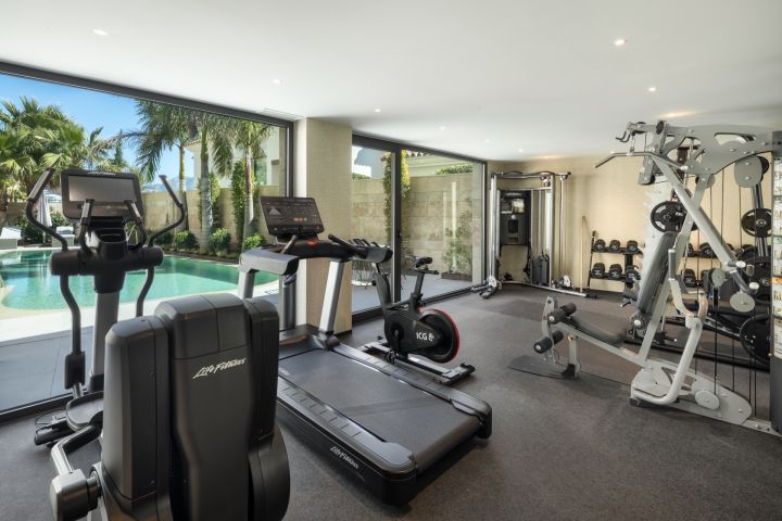 Grand View 1 - Contemporary Property with Panoramic Views in La Quinta